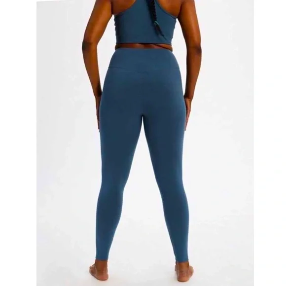 Girlfriend Collective Cleo Bra and High-Rise Leggings Set Size XXL Blue Green - Picture 4 of 16